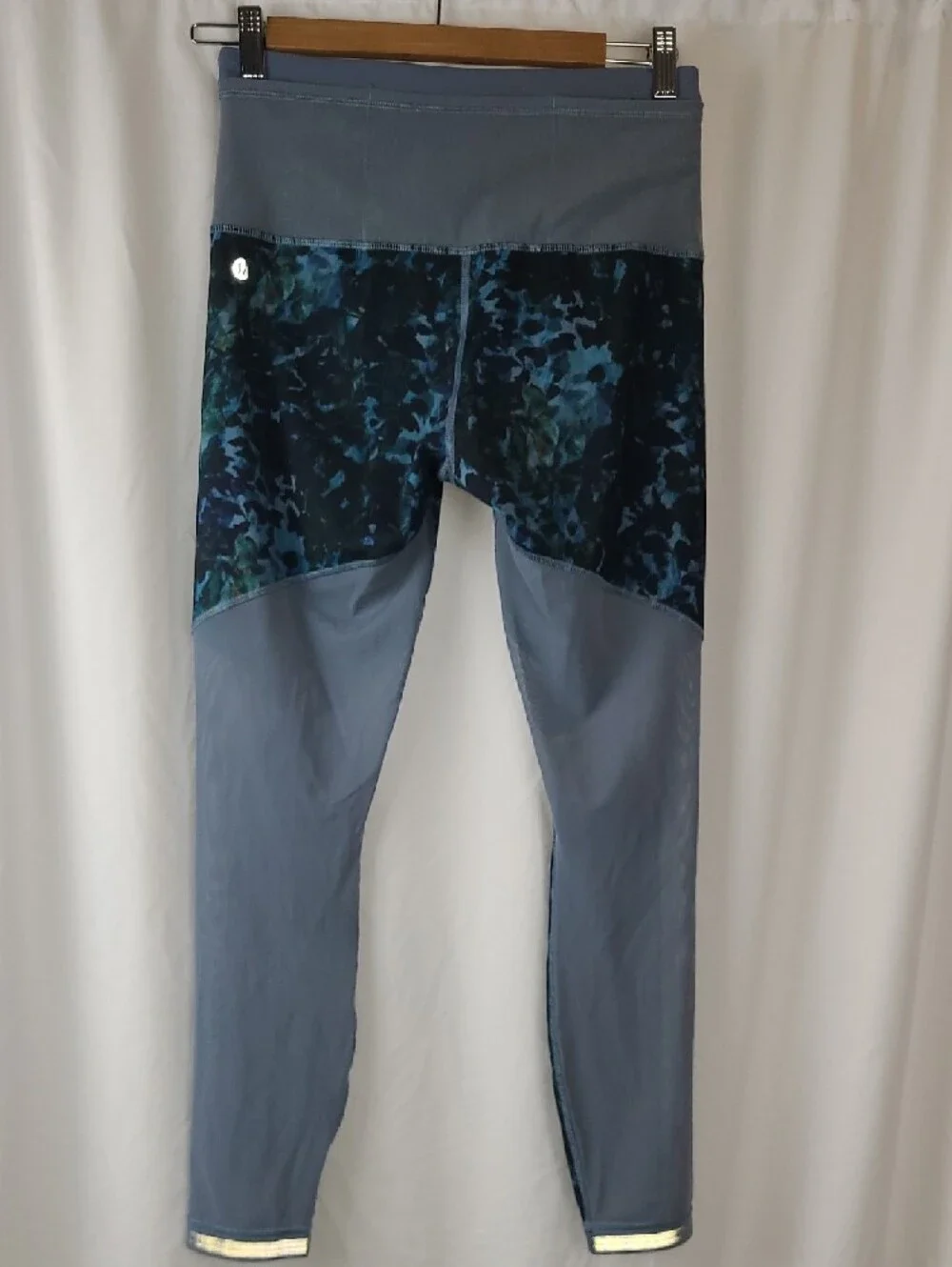 Lululemon Running In The City 7/8 Tight - Floral Backdrop Blue Denim - Size 6 - Picture 5 of 13